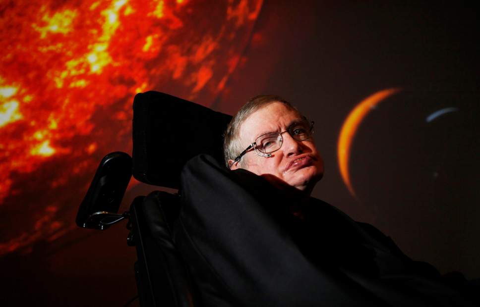 Hawking: Trump’ın seçilmesi bilim insanlarına küresel bir isyan