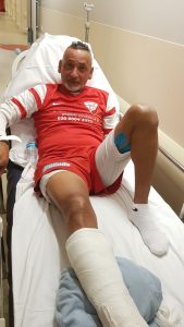 LTM’nin başkan-futbolcusunun ayağı kırıldı
