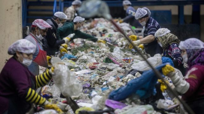 ‘Türkiye İngiltere’den plastik çöp ithalatını artırıyor, çevre uzmanları endişeli’