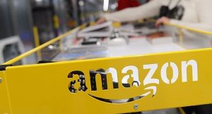 ‘Babalara özel hediyeler’ kısmında porno film satan Amazon’a tepki