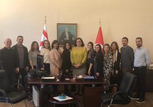 Eğitim ve Kültür Ataşesi Özçelik ve öğretmenler, Tuncalı’yı ziyaret etti