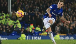 Everton’ı mağlubiyetten Digne’nin frikiği kurtardı