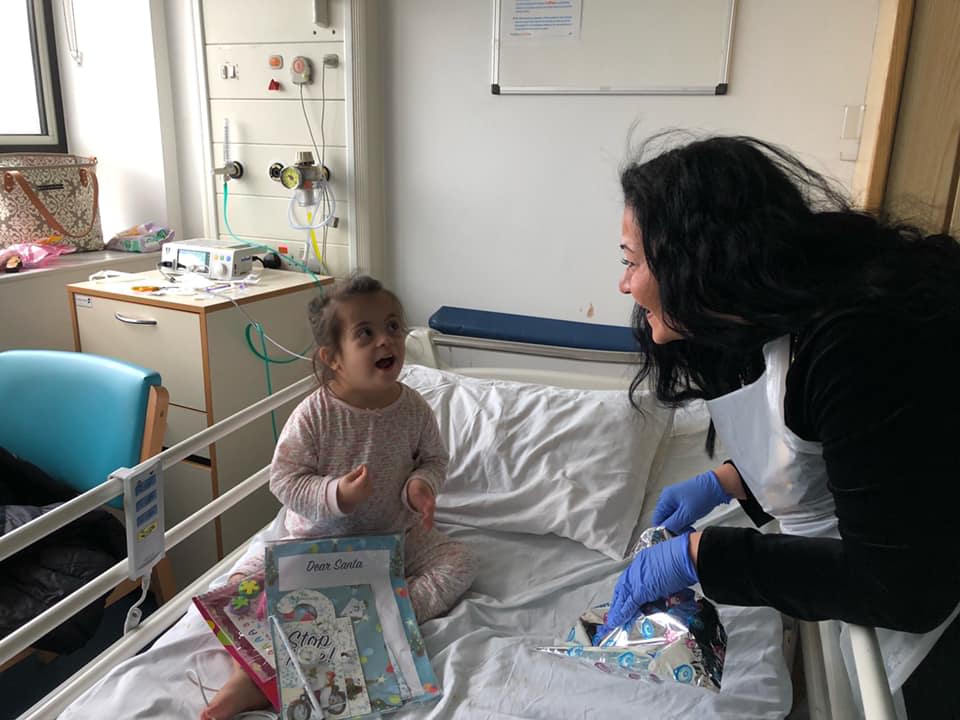 Mayor of Enfield visits children in North Middlesex hospital
