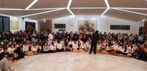 İngiltere Alevi Kültür Merkezi ve Cemevi üyeleri Eğitim Cemi’nde buluştu