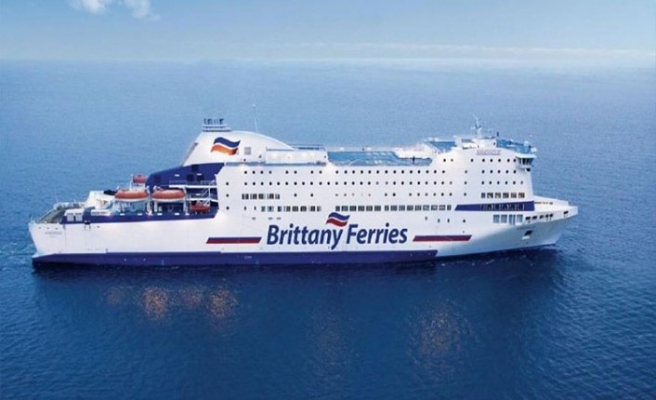 İngiliz gemi ve feribot şirketleri Kıbrıs bandırasına geçiyor