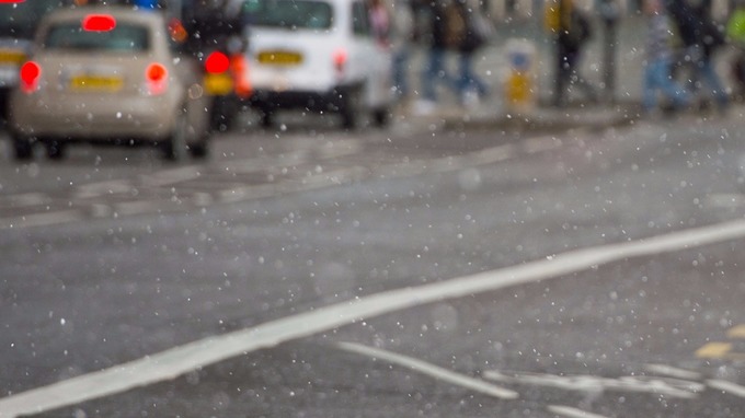 Londra’ya ilk kar düştü