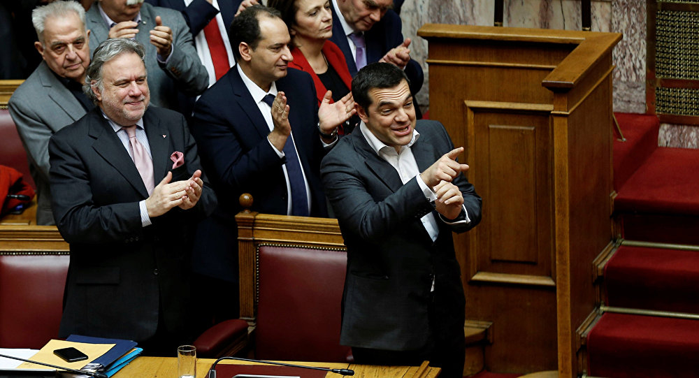 Yunan parlamentosu, Makedonya isim anlaşmasını onayladı