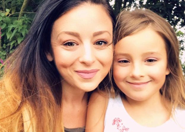İngiltere’de kaza yapan anne ve kızın kurtarıcısı ‘Snapchat’