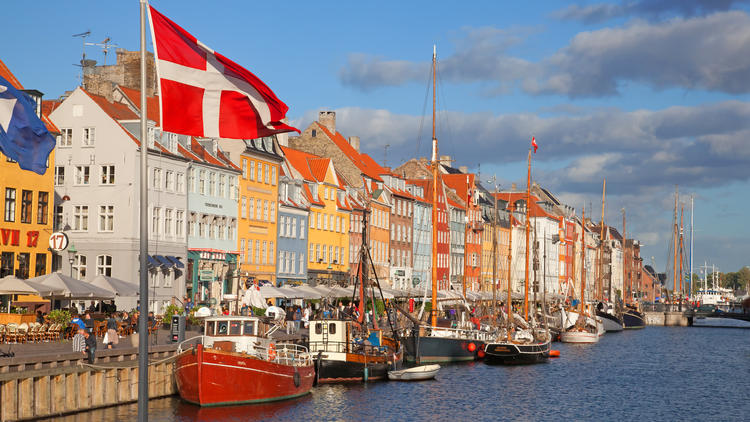 Danimarka’da nakit para ile alış veriş sona eriyor