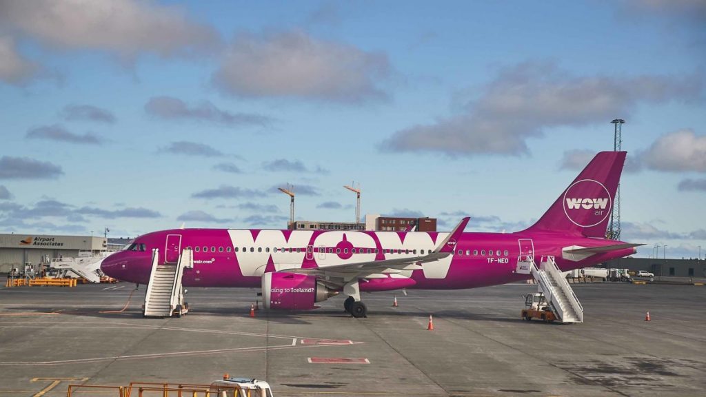 İngiltere’den uçuş gerçekleştiren Wow Air tüm uçuşlarını iptal etti