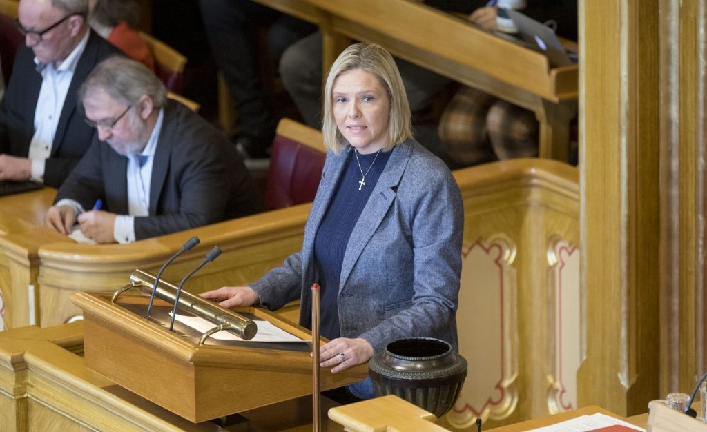 Norveç Sağlık Bakanı: Bırakın insanlar içki ve sigara içsin, kırmızı et yesin