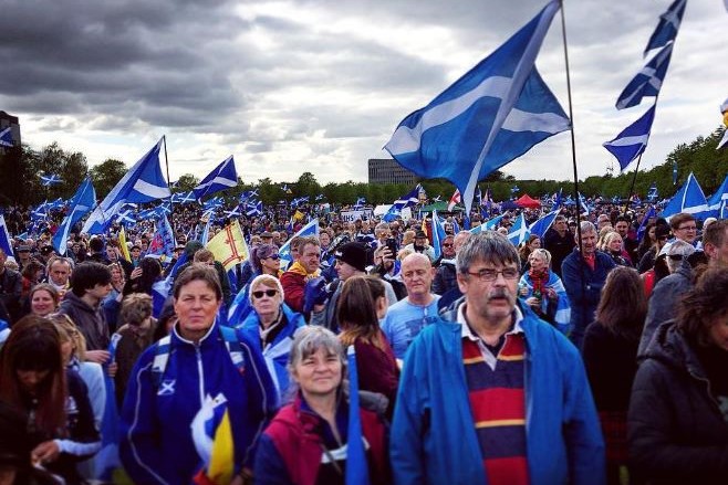 İskoçlar bağımsızlık için sokağa çıktı
