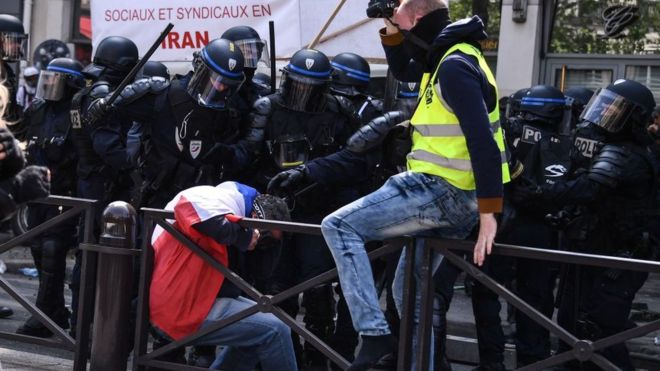 Paris’teki 1 Mayıs gösterilerine polis müdahalesi: En az 160 gözaltı