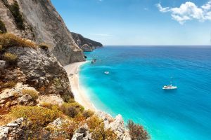 Yunanistan, Küçük Çuha Adası’na yerleşecek gönüllülere aylık 500 euro vaat ediyor