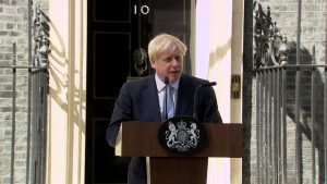 İngiltere Başbakanı Johnson, Noel’de “normale dönmeyi” umuyor