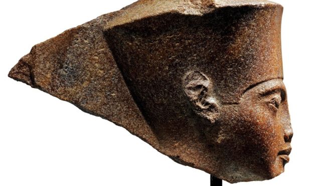 Mısır, çocuk firavunun 3 bin yıllık büstünün Londra’da açık artırmayla satılmasına öfkeli