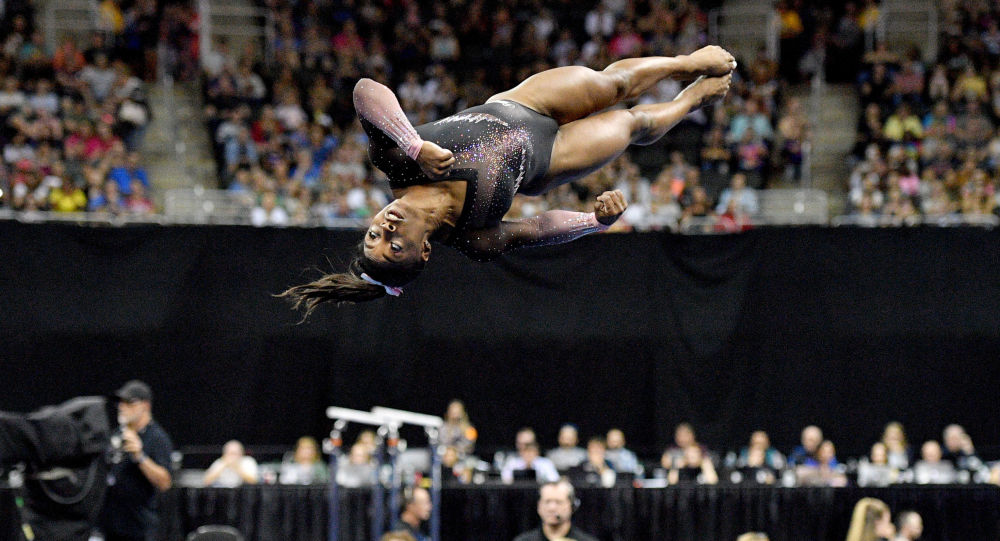 Jimnastikçi Simone Biles tarihe geçti