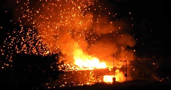 Kıbrıs Çatalköy veArap köydekı patlama ve yangın korkutu