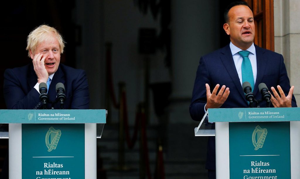İngiltere ve İrlanda Brexit anlanlaşması için masaya oturdu