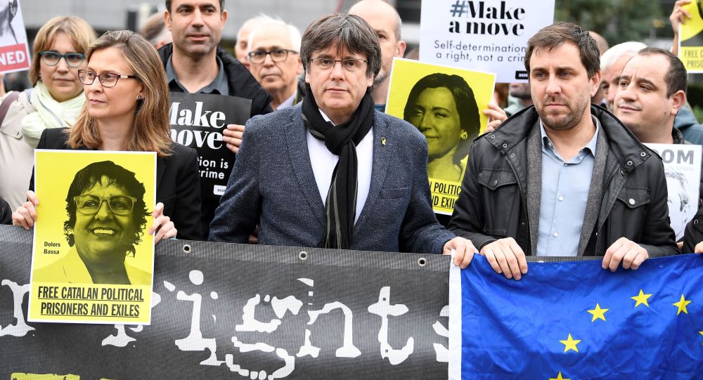Katalan lider Puigdemont kendi isteğiyle Belçika’da teslim oldu