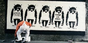 Kimliğini gizli tutan Banksy’nin fotoğrafları yayımlandı