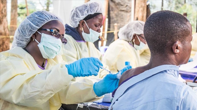 Ebola için yeni bir aşı daha üretildi