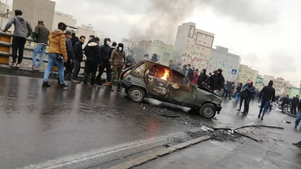 İran protestolarda 12 kişinin öldüğünü açıkladı