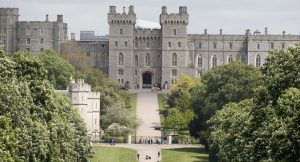 Kraliçe Windsor Sarayı’na temizlikçi arıyor