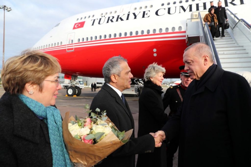 Erdoğan NATO zirvesine katılmak için Londra’ya geldi