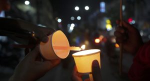 Hindistan’da toplu tecavüz skandalında halk sokaklara döküldü