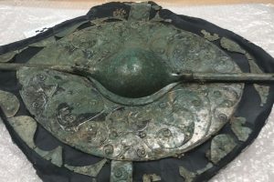 İngiltere’de 2.200 yıllık savaşçı mezarı bulundu