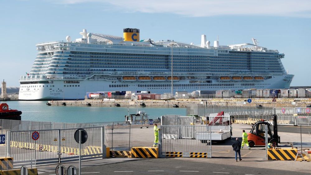 İtalya’da koronavirüs şüphesiyle gemiden inmelerine izin verilmeyenler arasında 27 Türk var
