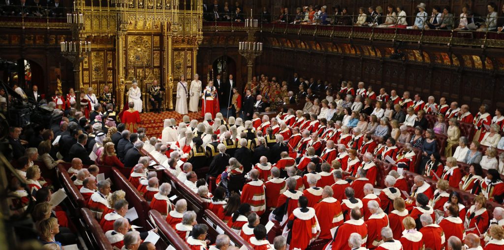 İngiliz hükümeti “Lordları” Londra dışına taşıyacak