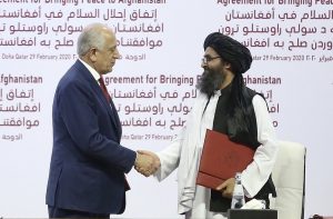 ABD ile Taliban, Afganistan’da barış sürecini başlatan anlaşmayı imzaladı