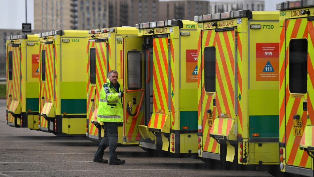 İngiltere ve Galler’de ‘ambulans’ çalışanları grevde