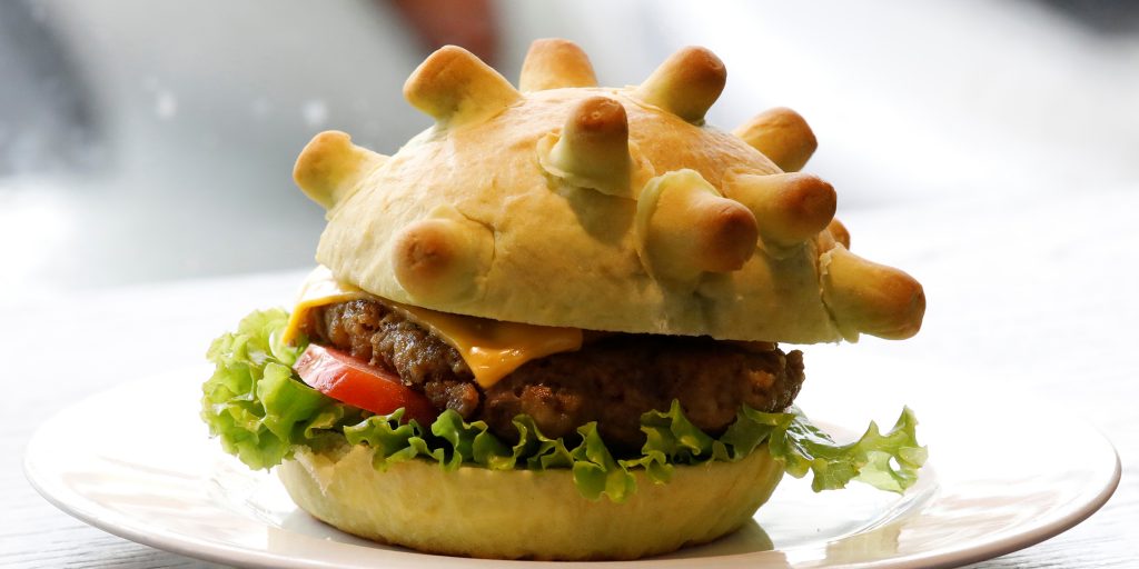 Vietnam’da ‘koronaburger’ satışına başlandı