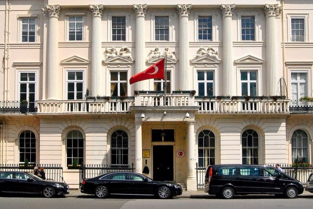 Türkiye’ye dönmek isteyen vatandaşlara Büyükelçilikten kısı süreli başvuru şansı