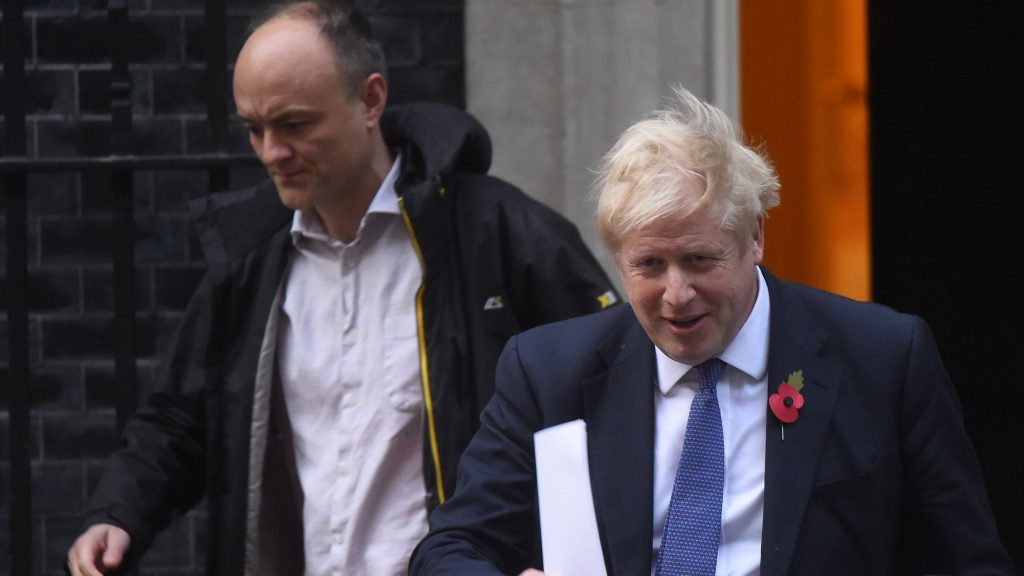 İngiltere Kamu Hizmetleri’nin Boris Johnson’ı eleştiren paylaşımı gündem oldu