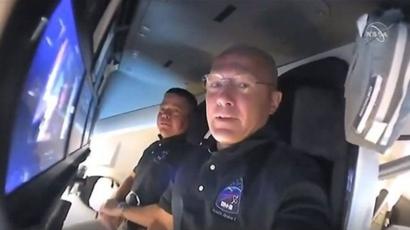 SpaceX NASA misyonu: İki astronotu taşıyan Crew Dragon kapsülünün Uluslararası Uzay İstasyonu’yla kenetlenmesine saatler kaldı