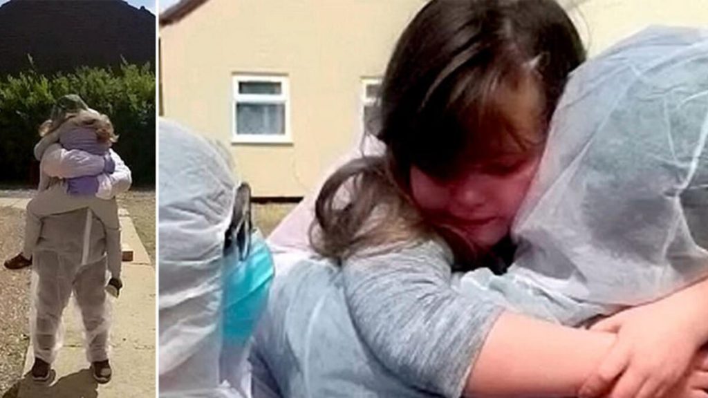 İngiltere’de sağlık çalışanı 50 gündür göremediği kızına kavuştu