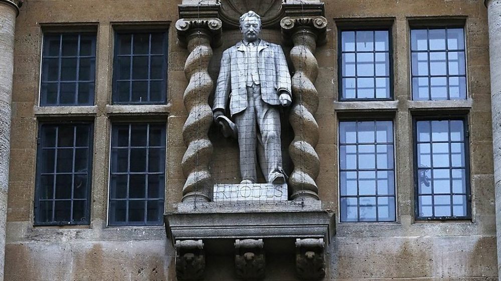Oxford Üniversitesi sömürgeci Cecil Rhodes’un heykelinin kaldırılmasını istedi