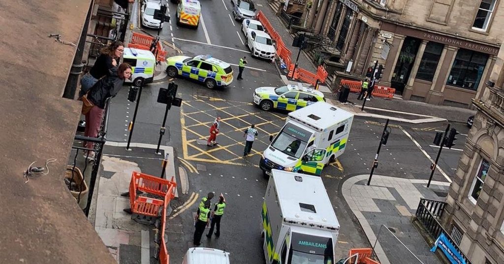 Glasgow’da bıçaklı saldırdı: 3 kişinin hayatını kaybettiği iddia edildi
