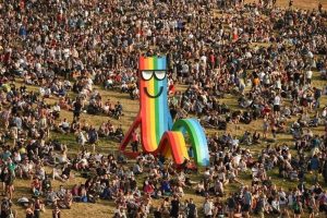 Glastonbury Festivali’nin 50. yılı sanal sergiyle kutlanıyor