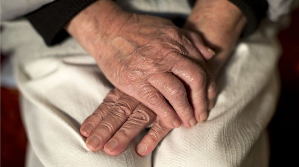 İngiltere’de ‘çok sayıda yaşlı evlerinde tek başına öldü, cesetleri iki hafta sonra bulundu’