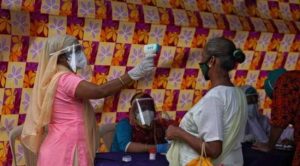 Hindistan’da alkollü dezenfektan içen 10 kişi öldü