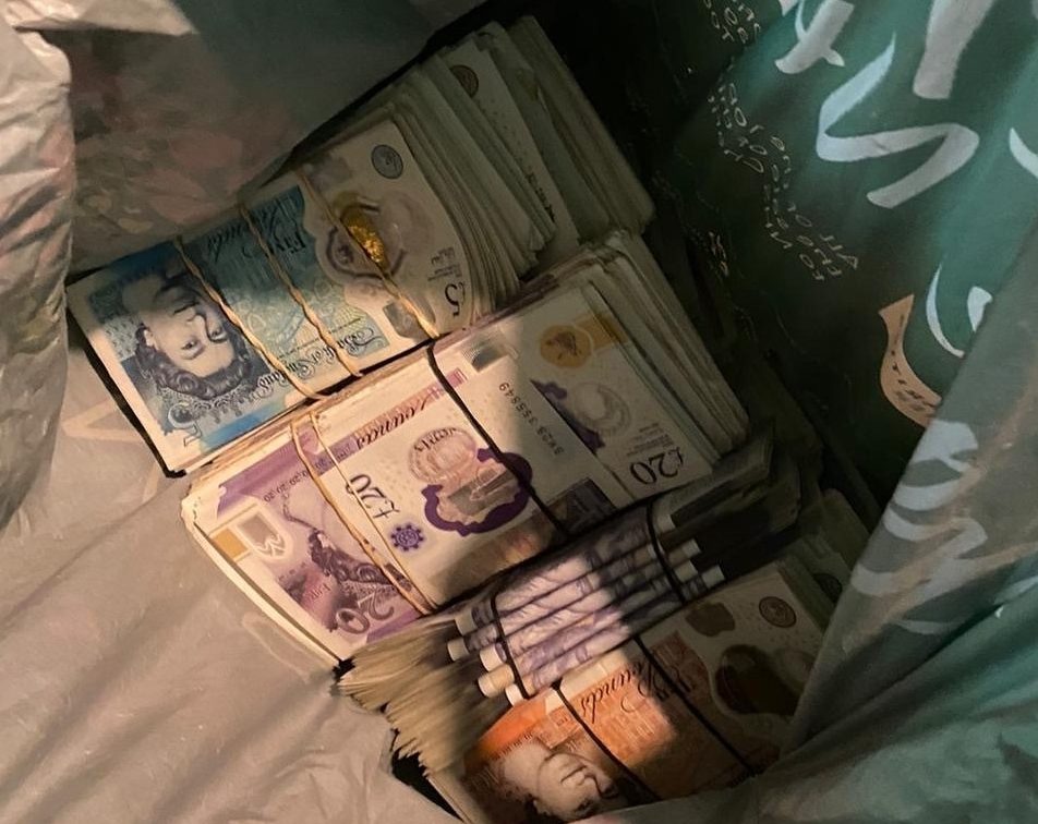 £500,000 seized in north London raid
