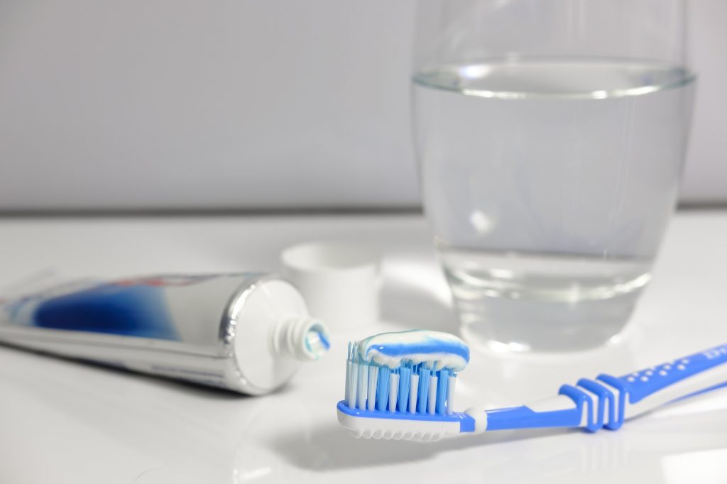Not brushing your teeth increases risk of mouth and stomach cancer