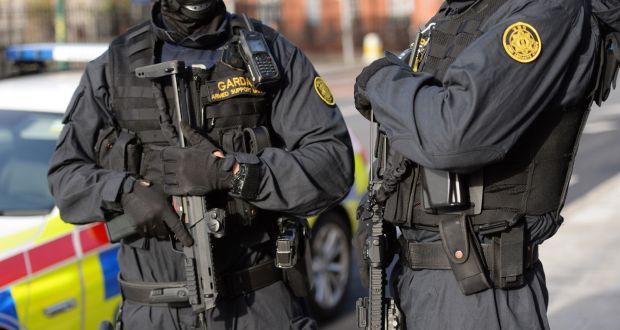 Kuzey İrlanda’da muhalif Yeni IRA’ya yönelik operasyonda 9 tutuklama