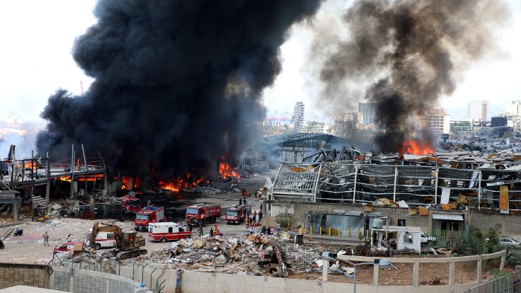 Beyrut limanında büyük yangın