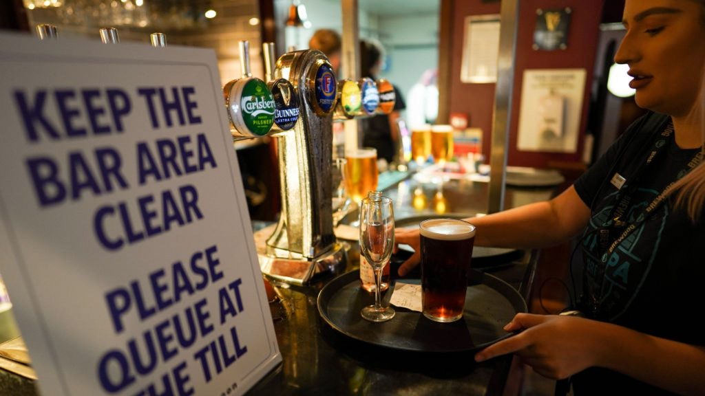 İngiltere ve Galler’de son 10 yılda yedi binden fazla pub kapandı